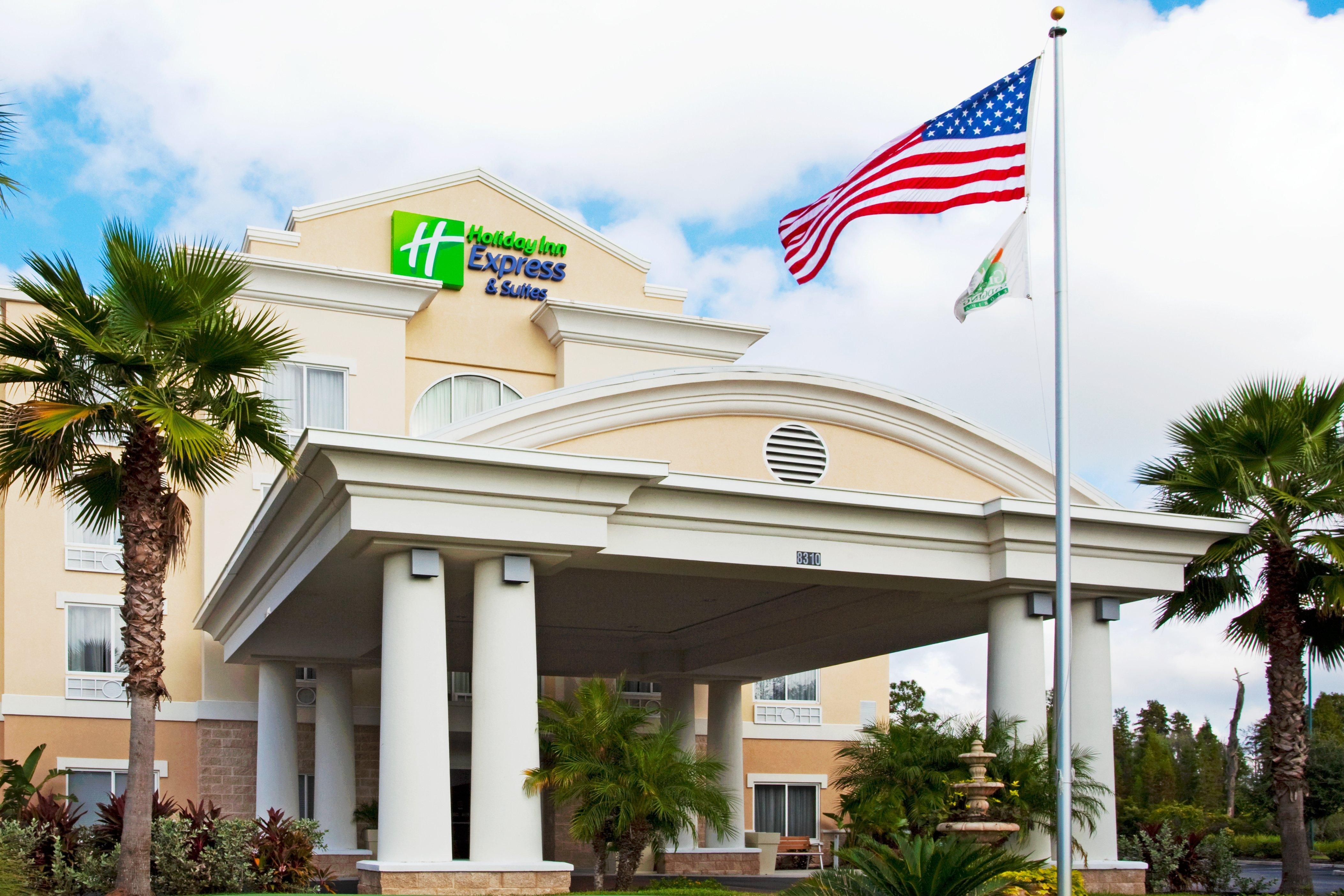 Holiday Inn Express And Suites Tampa I-75 At Bruce B. Downs By Ihg Екстериор снимка