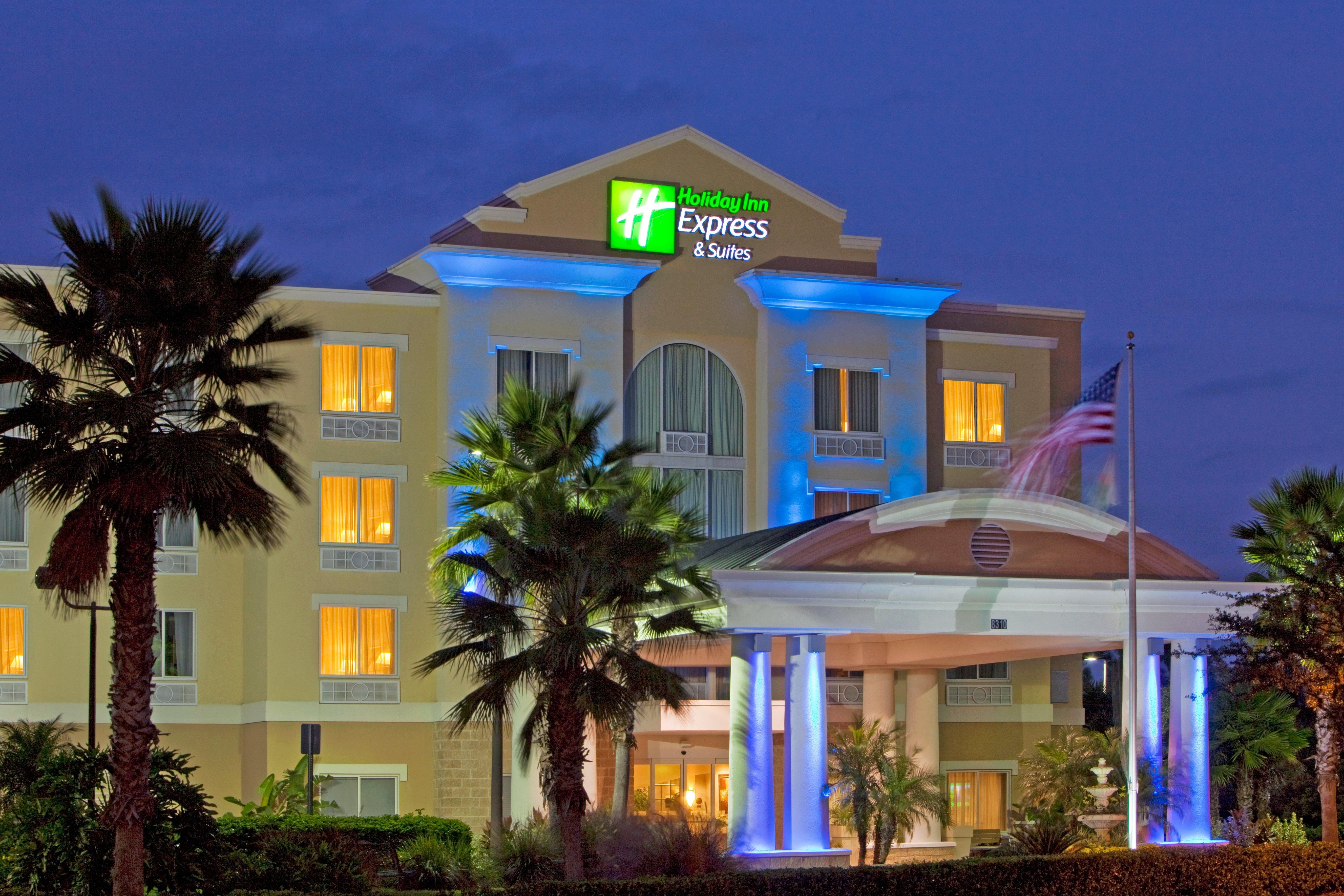 Holiday Inn Express And Suites Tampa I-75 At Bruce B. Downs By Ihg Екстериор снимка