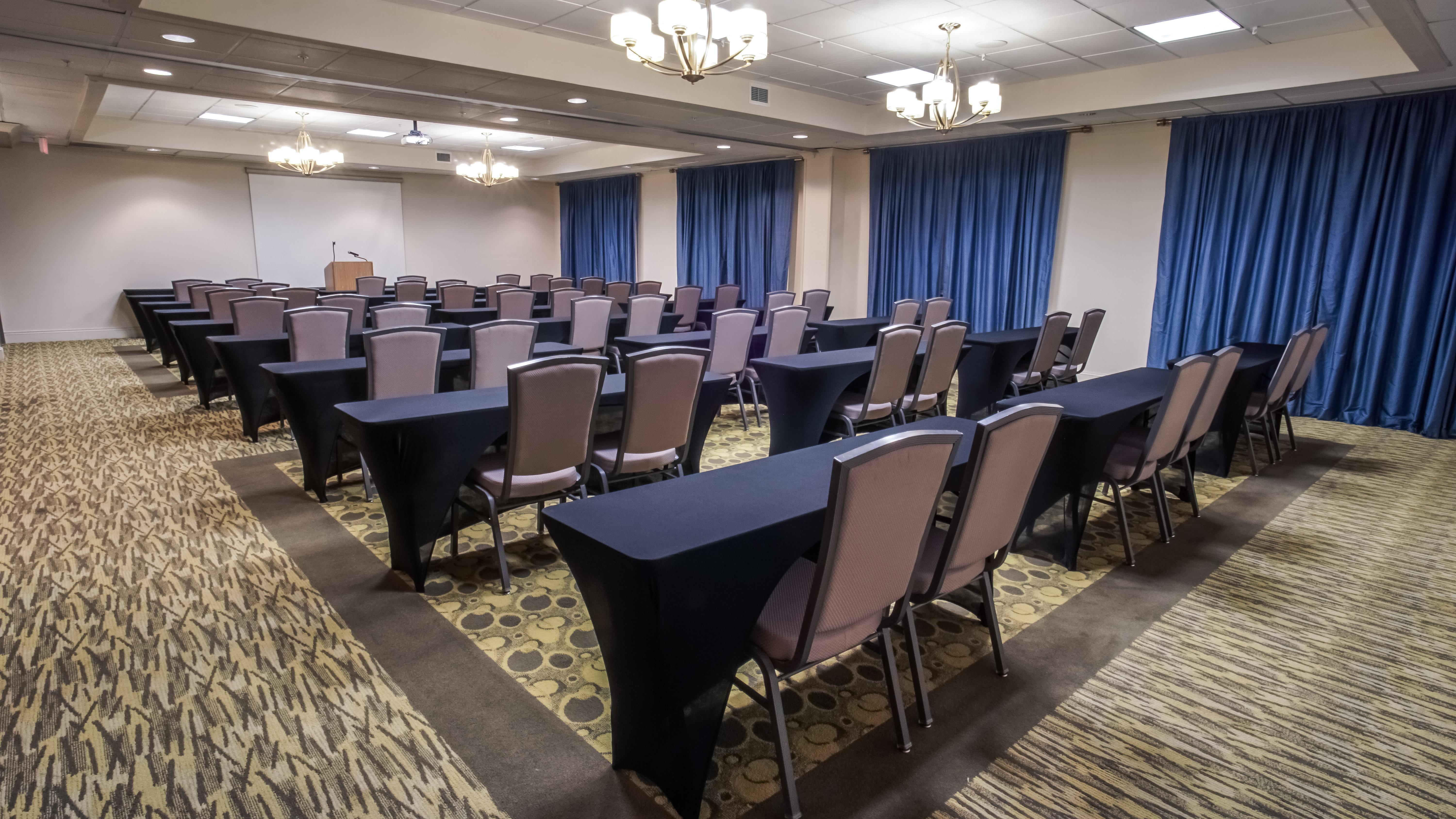 Holiday Inn Express And Suites Tampa I-75 At Bruce B. Downs By Ihg Екстериор снимка