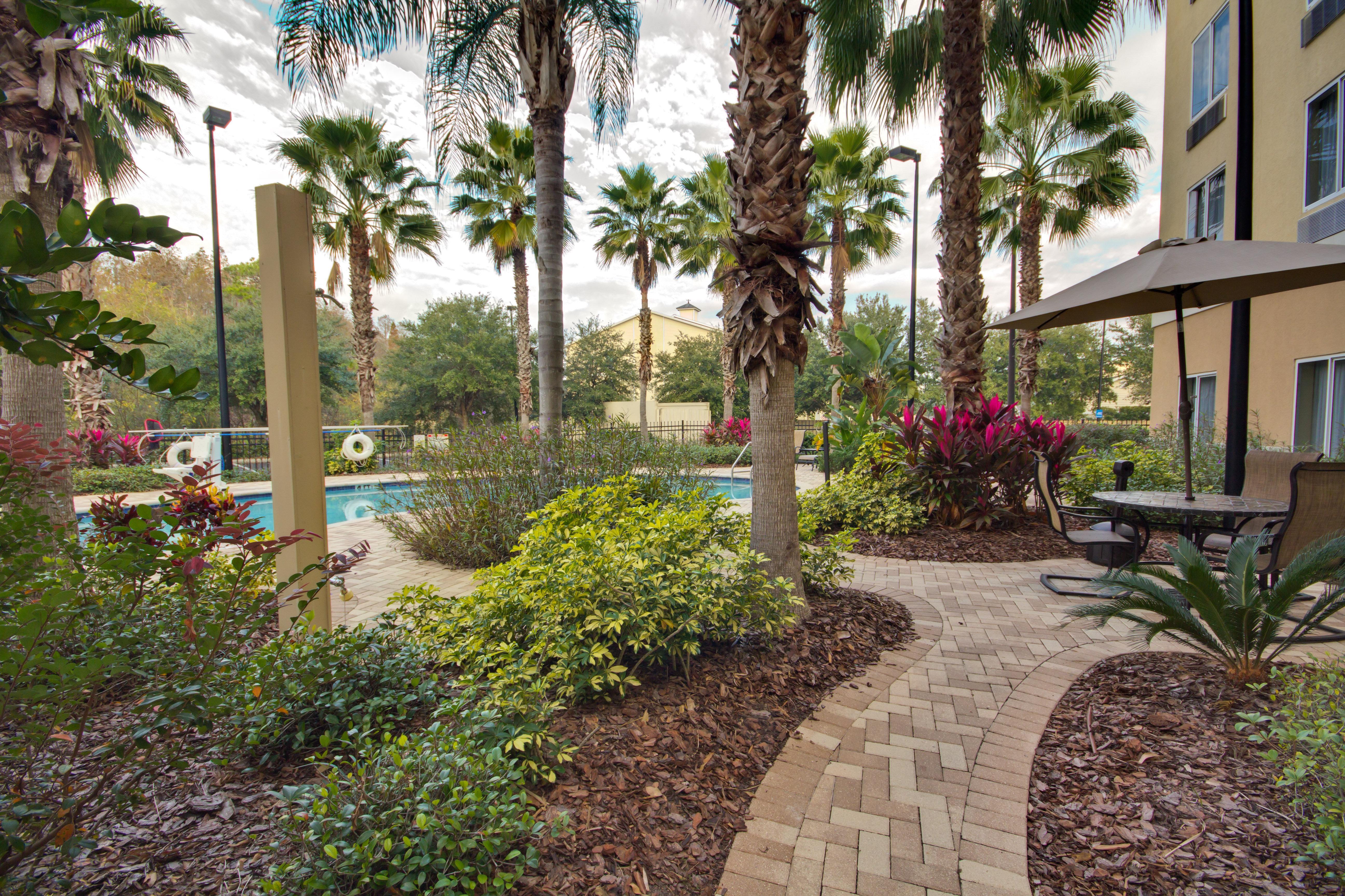 Holiday Inn Express And Suites Tampa I-75 At Bruce B. Downs By Ihg Екстериор снимка